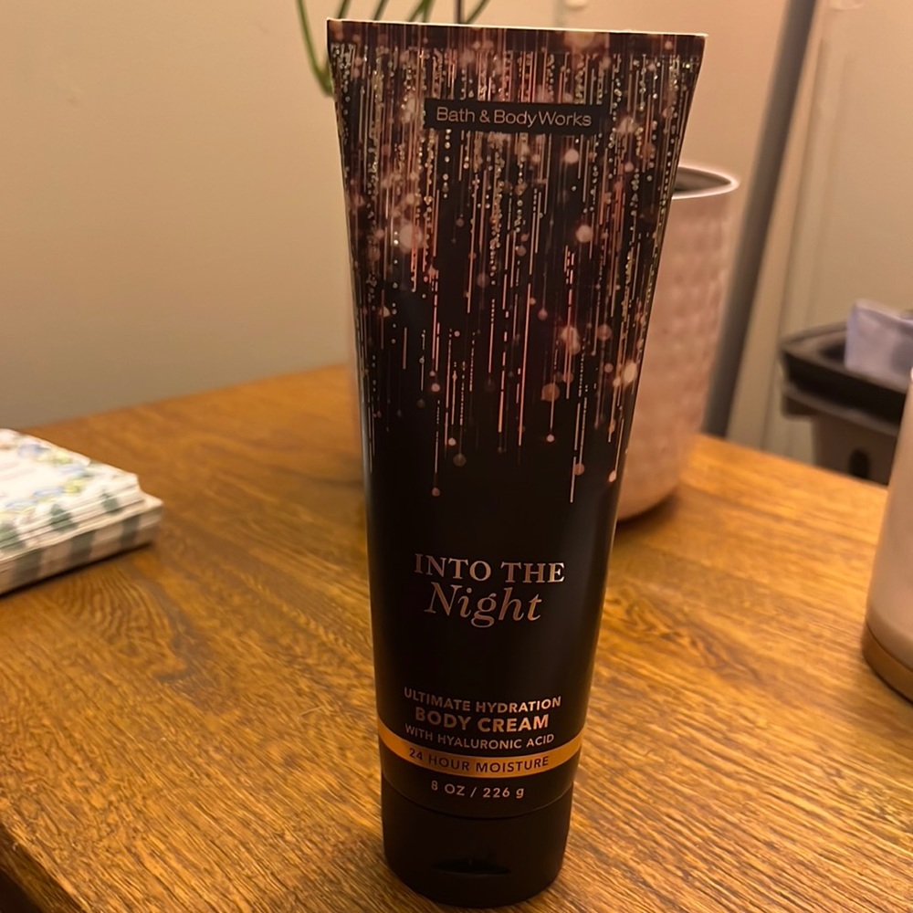 Into the night bath and body works lotion